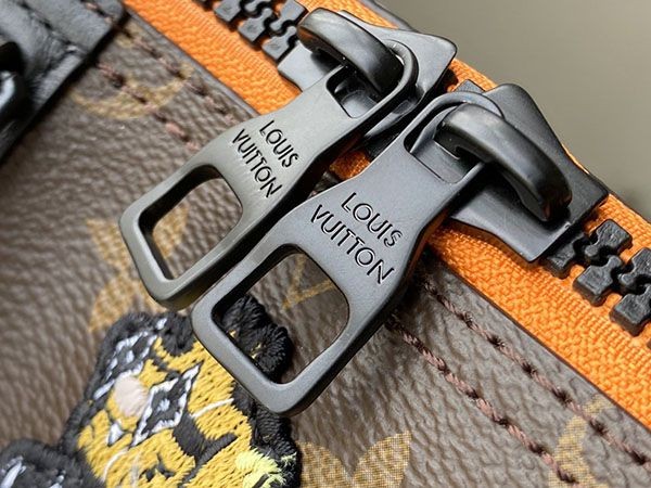 関税負担なしルイヴィトン ショルダーバッグ 偽物 モノグラム シティー キーポル M45652