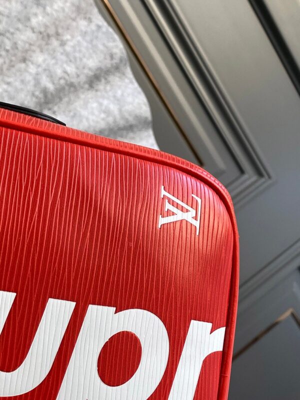 21-22AW 新作 シュプリーム ​ルイヴィトン ショルダーバッグ コピー Leather Danube PM Shoulder Bag Red 赤 vue71778