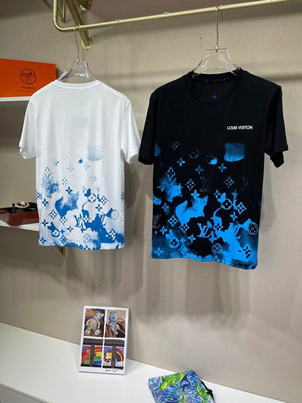 春もの新作ルイヴィトン Tシャツ 偽物 21SS フロウティングLVプリンテッド 2色 vut50658