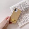 送料込 プラダ ケース スーパーコピー トライアングルロ レザーiPhone12/proケース pul86663