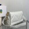 【使い勝手抜群】プラダ 偽物 パデッドナッパレザー ショルダーバッグ pux35096