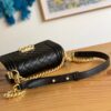 目を惹くカラー シャネル 偽物 ボーイ シャネル ショルダーバッグ shb25505