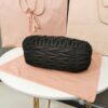 プレゼント最適 ミュウミュウ マテラッセ 偽物 Re-Nylon ホーボーバッグ myi51463