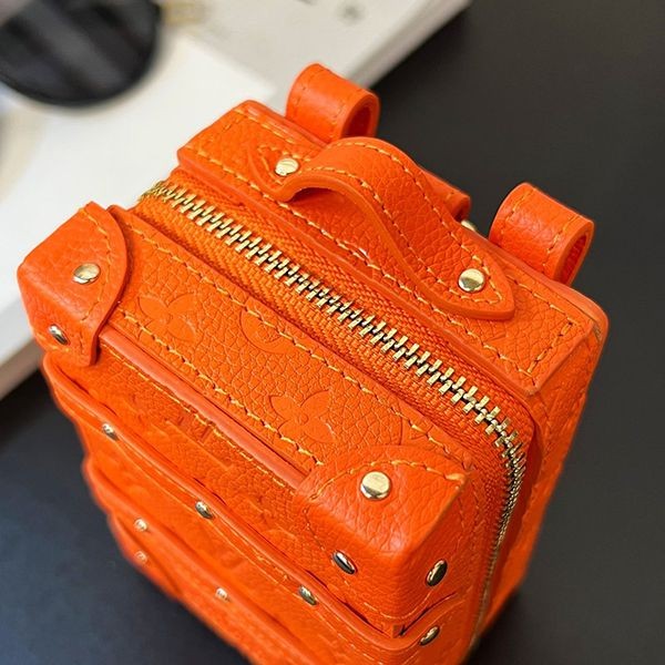 お洒落で可愛いルイヴィトン バッグチャーム 偽物バックパック M00850