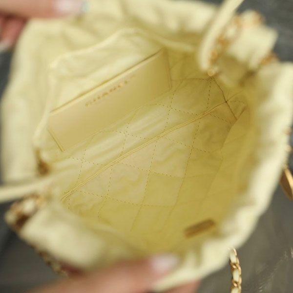 高級ブランド シャネル 22 コピー ミニ ハンドバッグ shx30103